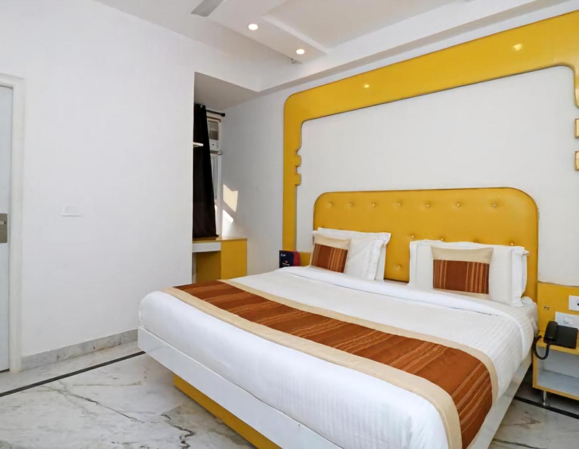 Hotel Leo Continental 뉴델리 외부 사진