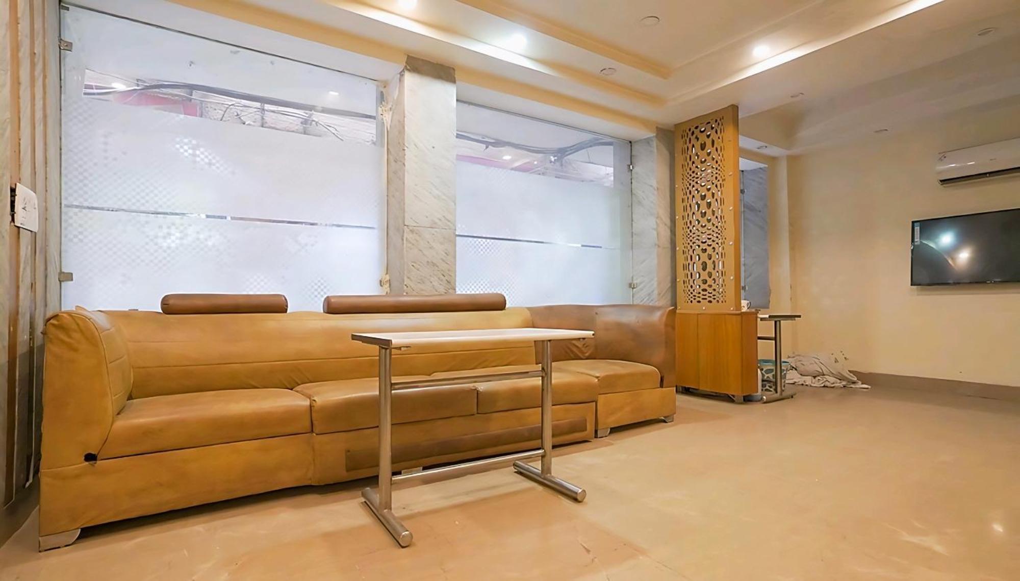 Hotel Leo Continental 뉴델리 외부 사진