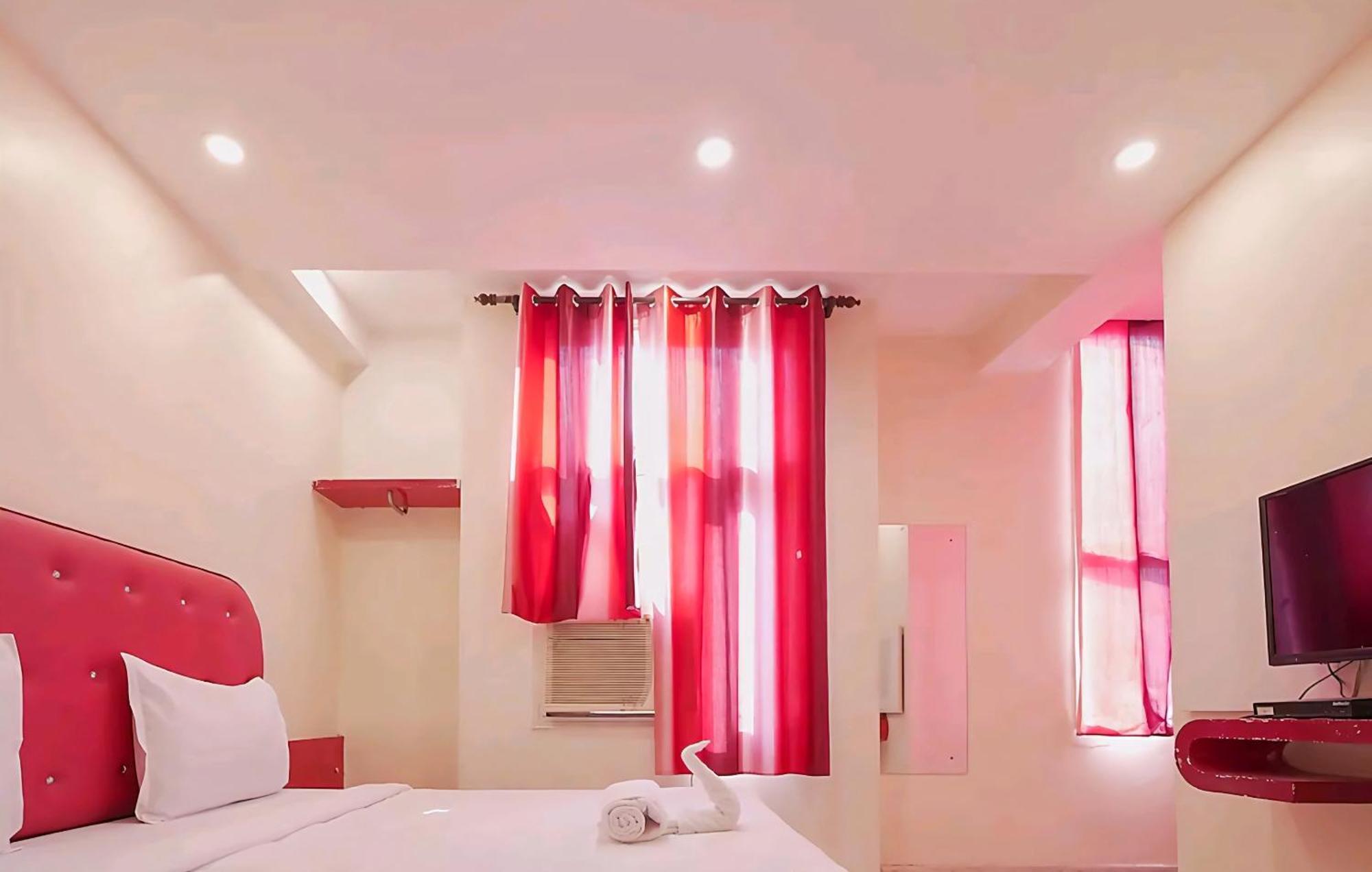 Hotel Leo Continental 뉴델리 외부 사진