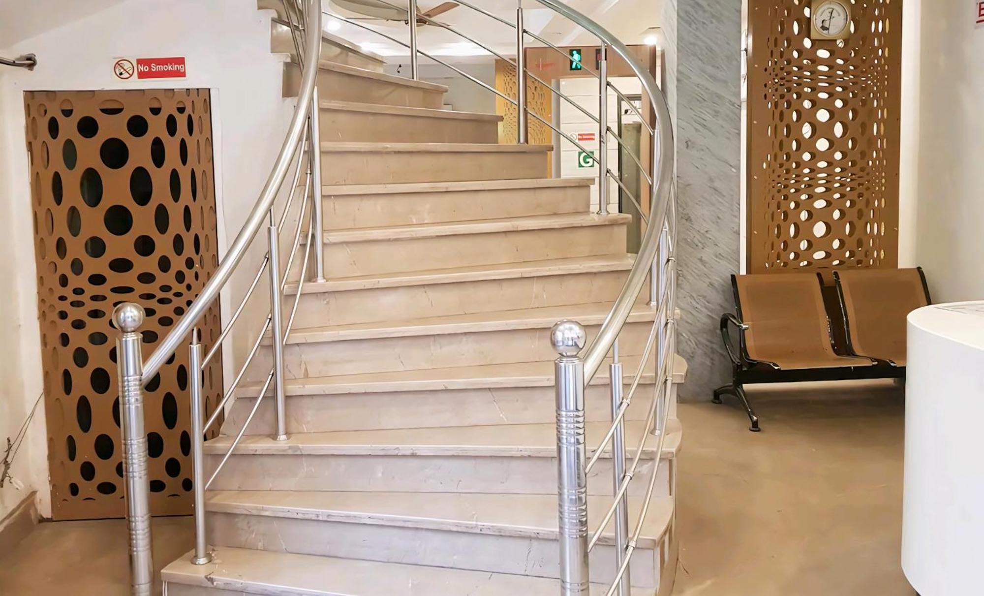 Hotel Leo Continental 뉴델리 외부 사진