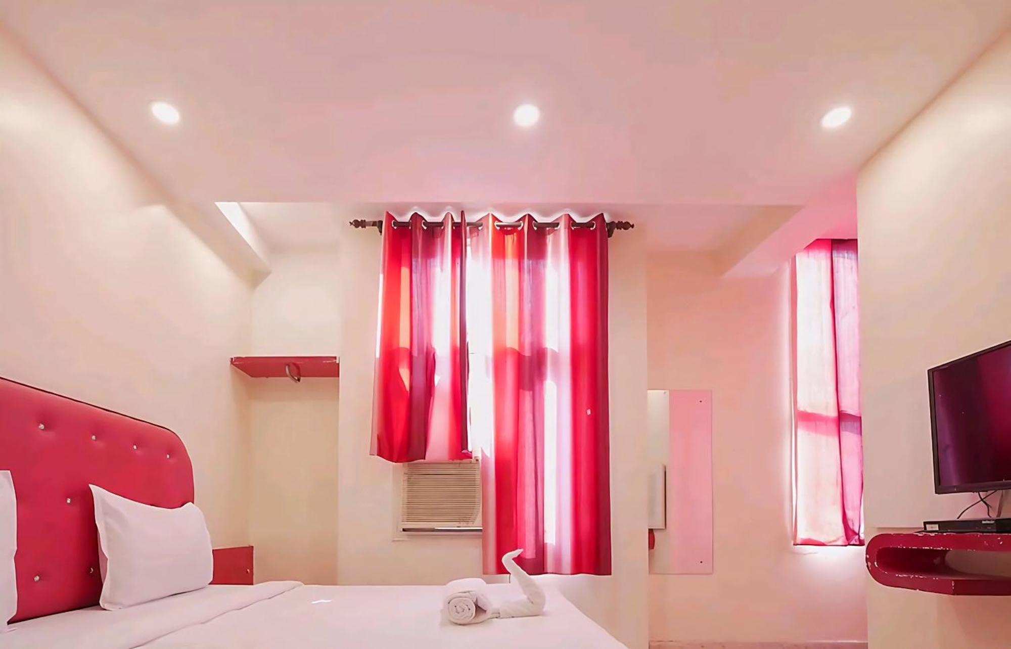 Hotel Leo Continental 뉴델리 외부 사진