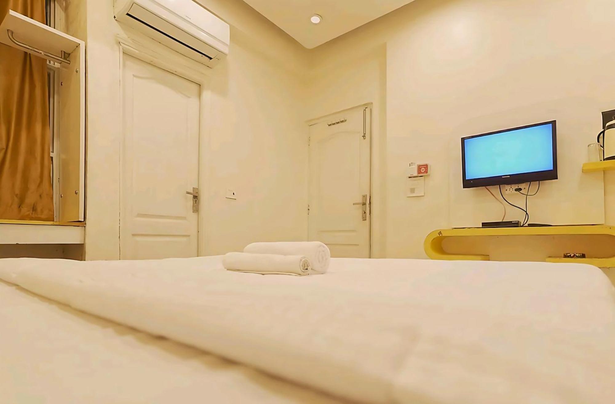 Hotel Leo Continental 뉴델리 외부 사진